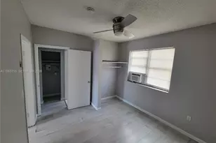 1720 NW 1st Pl, Miami, FL 33136 - Photo 2