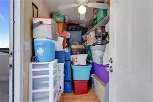 1758 W 58th St, Hialeah, FL 33012 - Photo 32