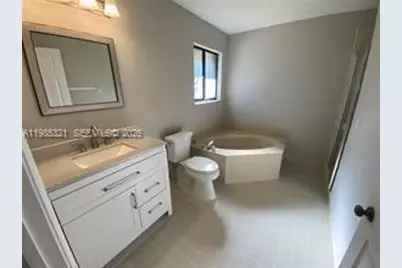 23 W Lexington Ln #C, Palm Beach Gardens, FL 33418 - Photo 12