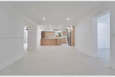 4053 SW 8th St, Plantation, FL 33317 - Photo 12