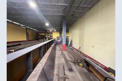 611 NW 11th St, Miami, FL 33136 - Photo 16