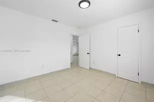 511 NW 93rd St, Miami, FL 33150 - Photo 16