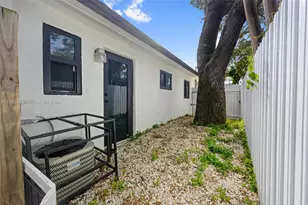 511 NW 93rd St, Miami, FL 33150 - Photo 20