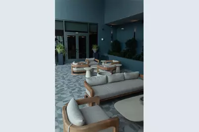 121 NE 5th St #2211, Miami, FL 33132 - Photo 32
