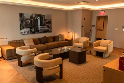 121 NE 5th St #2211, Miami, FL 33132 - Photo 42