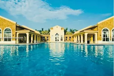 3380 NE 9th St #203, Homestead, FL 33033 - Photo 2