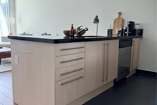 79 SW 12th St, Miami, FL 33130 - Photo 6