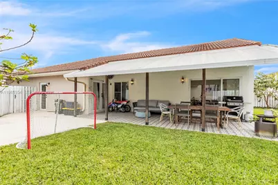 12742 NW 11th Pl, Sunrise, FL 33323 - Photo 16