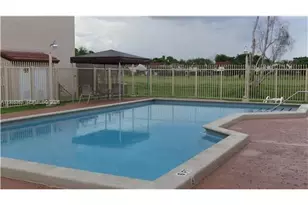 425 W Park Dr, Miami, FL 33172 - Photo 4