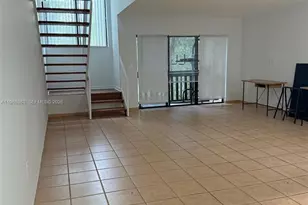 425 W Park Dr, Miami, FL 33172 - Photo 6