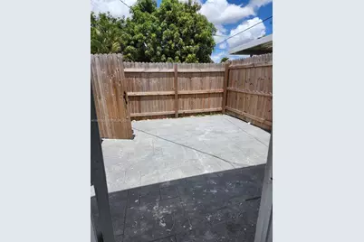 8871 NW 15th St #REAR, Pembroke Pines, FL 33024 - Photo 8