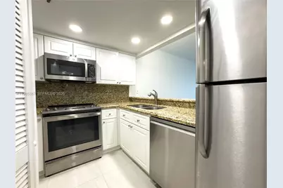 540 Brickell Key Dr #416, Miami, FL 33131 - Photo 4