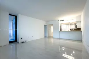 540 Brickell Key Dr, Miami, FL 33131 - Photo 2
