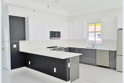 2640 NW 3rd St, Pompano Beach, FL 33069 - Photo 6