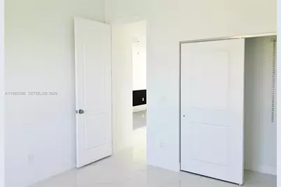 2640 NW 3rd St, Pompano Beach, FL 33069 - Photo 14