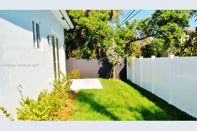 2640 NW 3rd St, Pompano Beach, FL 33069 - Photo 18