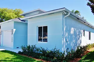 2640 NW 3rd St, Pompano Beach, FL 33069 - Photo 2