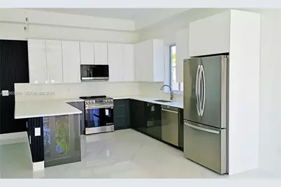 2640 NW 3rd St, Pompano Beach, FL 33069 - Photo 4