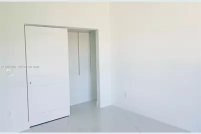 2640 NW 3rd St, Pompano Beach, FL 33069 - Photo 12