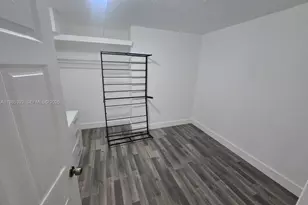 1780 NE 191st St, Miami, FL 33179 - Photo 12