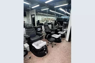 Beauty Salon For Sale in Flagler St, Miami, FL 33144 - Photo 8