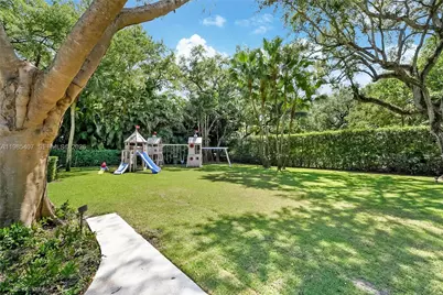 4550 Sunset Dr, Coral Gables, FL 33143 - Photo 52