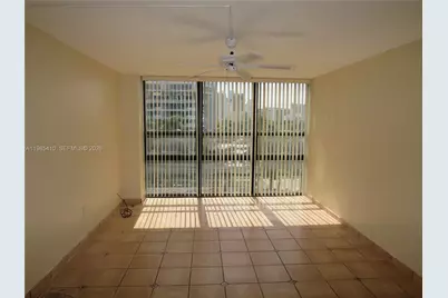 600 NE 36th St #517, Miami, FL 33137 - Photo 10
