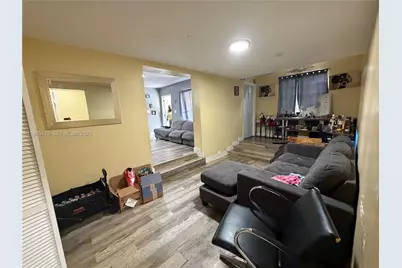 2101 NW 93rd Ter, Miami, FL 33147 - Photo 8