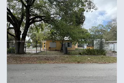 2101 NW 93rd Ter, Miami, FL 33147 - Photo 4