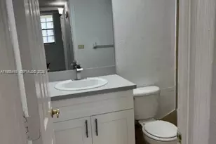 4550 NW 9th St, Miami, FL 33126 - Photo 6