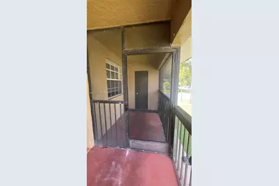 10480 NW 8th St #201, Pembroke Pines, FL 33026 - Photo 4