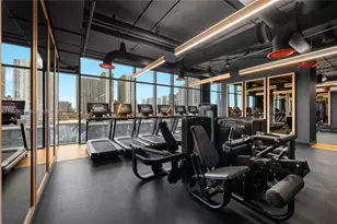 20 NE 11th St, Miami, FL 33132 - Photo 14