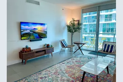 55 SE 6th St #1407, Miami, FL 33131 - Photo 2