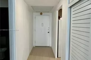 1408 Brickell Bay Dr, Miami, FL 33131 - Photo 8