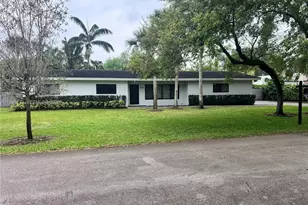 7340 SW 105th Terrace, Pinecrest, FL 33156 - Photo 1