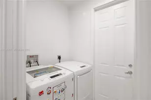 8600 SW 139th Ter, Palmetto Bay, FL 33158 - Photo 14