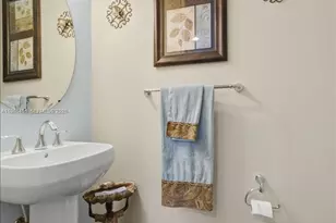 110 E Riverwalk Cir E, Plantation, FL 33325 - Photo 26