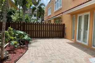 2636 NE 15th St, Fort Lauderdale, FL 33304 - Photo 4