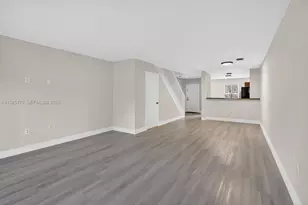 3189 SW 128th Way, Hollywood, FL 33027 - Photo 8