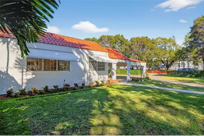 1305 Alhambra Cir, Coral Gables, FL 33134 - Photo 44