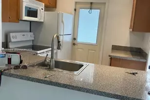 5103 NW 35th St, Lauderdale Lakes, FL 33319 - Photo 8