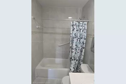 7420 W 20th Ave #451, Hialeah, FL 33016 - Photo 18