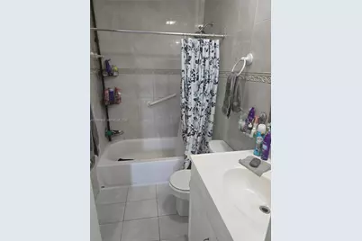 7420 W 20th Ave #451, Hialeah, FL 33016 - Photo 8
