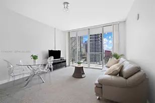 79 SW 12th St, Miami, FL 33130 - Photo 2