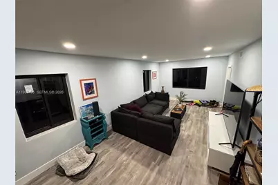 440 E 37th St, Hialeah, FL 33013 - Photo 4