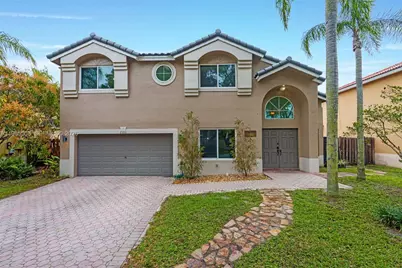 2590 N Rampart Way N, Cooper City, FL 33026 - Photo 1