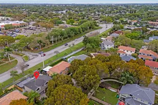 2590 N Rampart Way N, Cooper City, FL 33026 - Photo 38