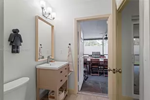 2590 N Rampart Way N, Cooper City, FL 33026 - Photo 16