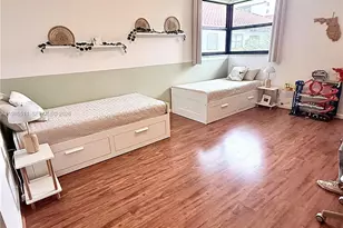 101 Ocean Ln Dr, Key Biscayne, FL 33149 - Photo 16