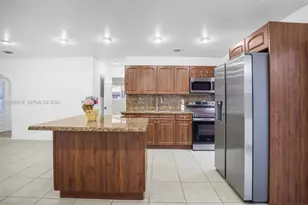 6450 McKinley St, Hollywood, FL 33024 - Photo 8